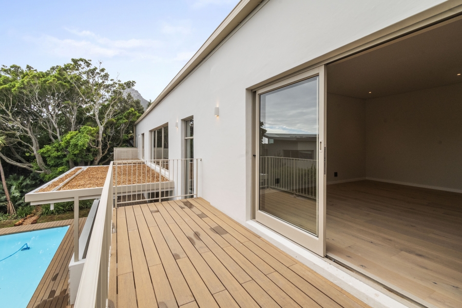 5 Bedroom Property for Sale in Camps Bay Western Cape